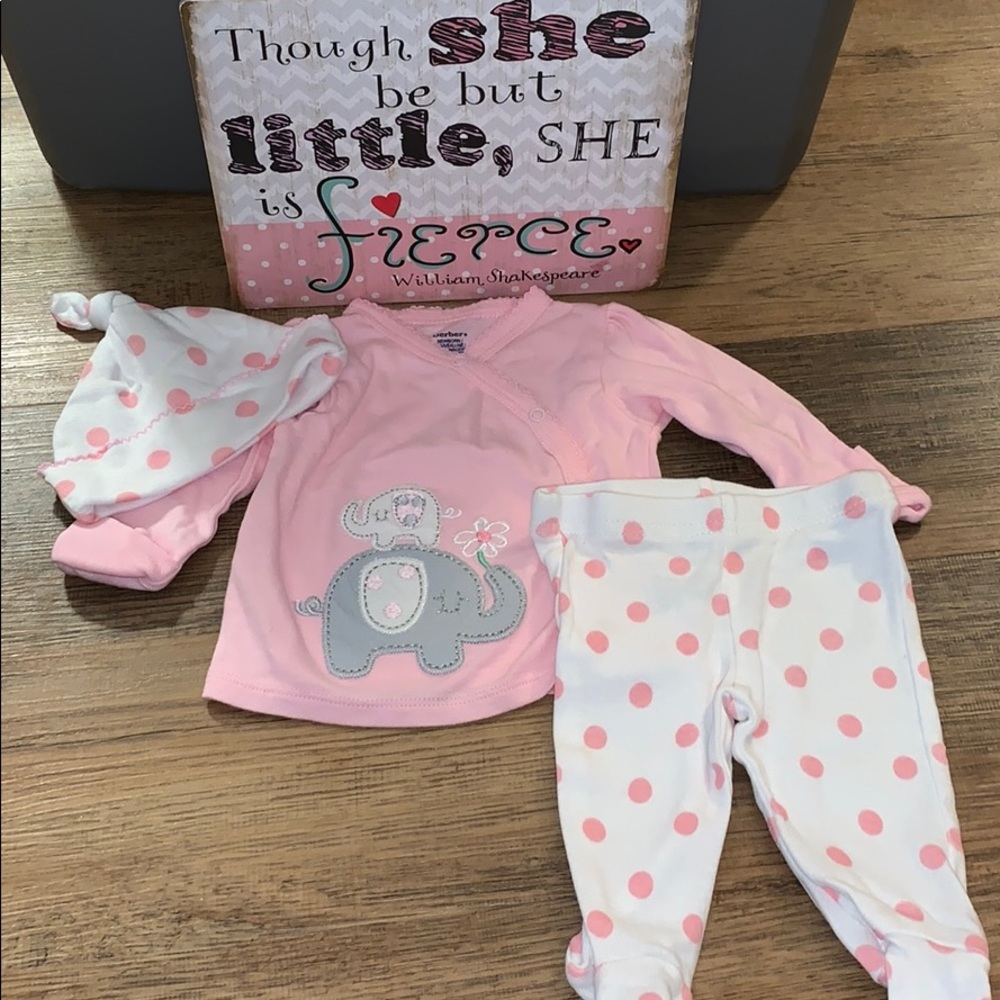 Baby girl Button sweater/footie pants/hat